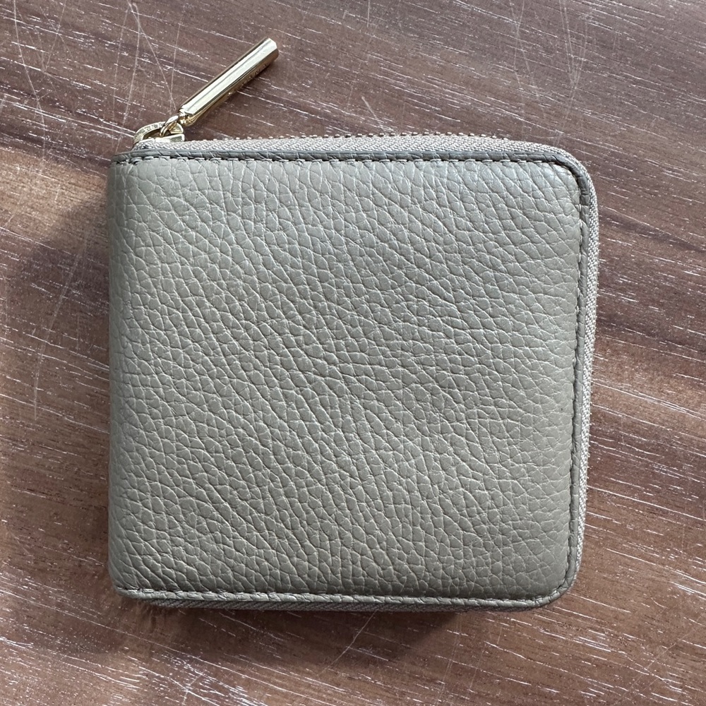 Cuyana Zip Wallet